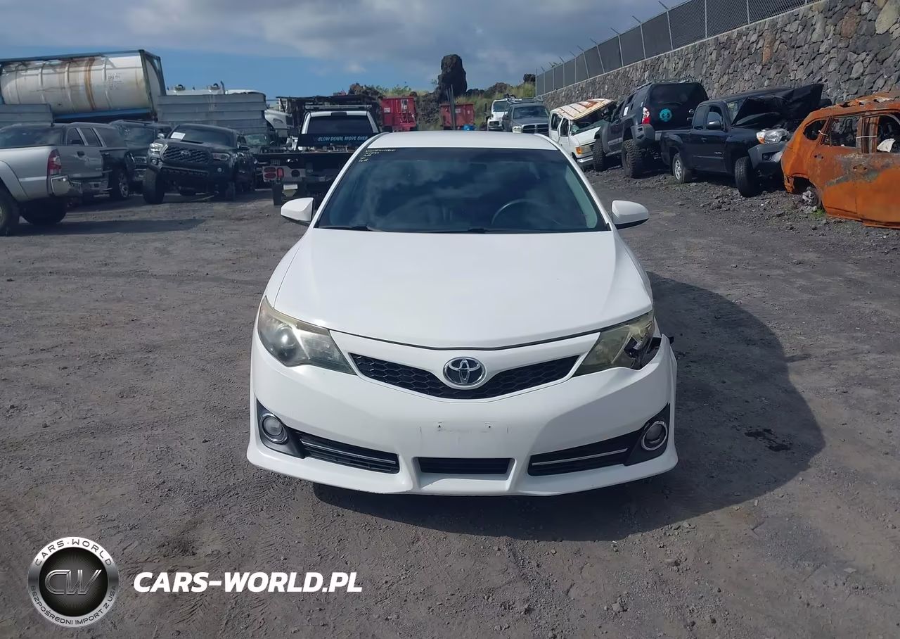2014 Toyota Camry Se-Se Sport VIN:4T1BF1FKXEU300758 - 12