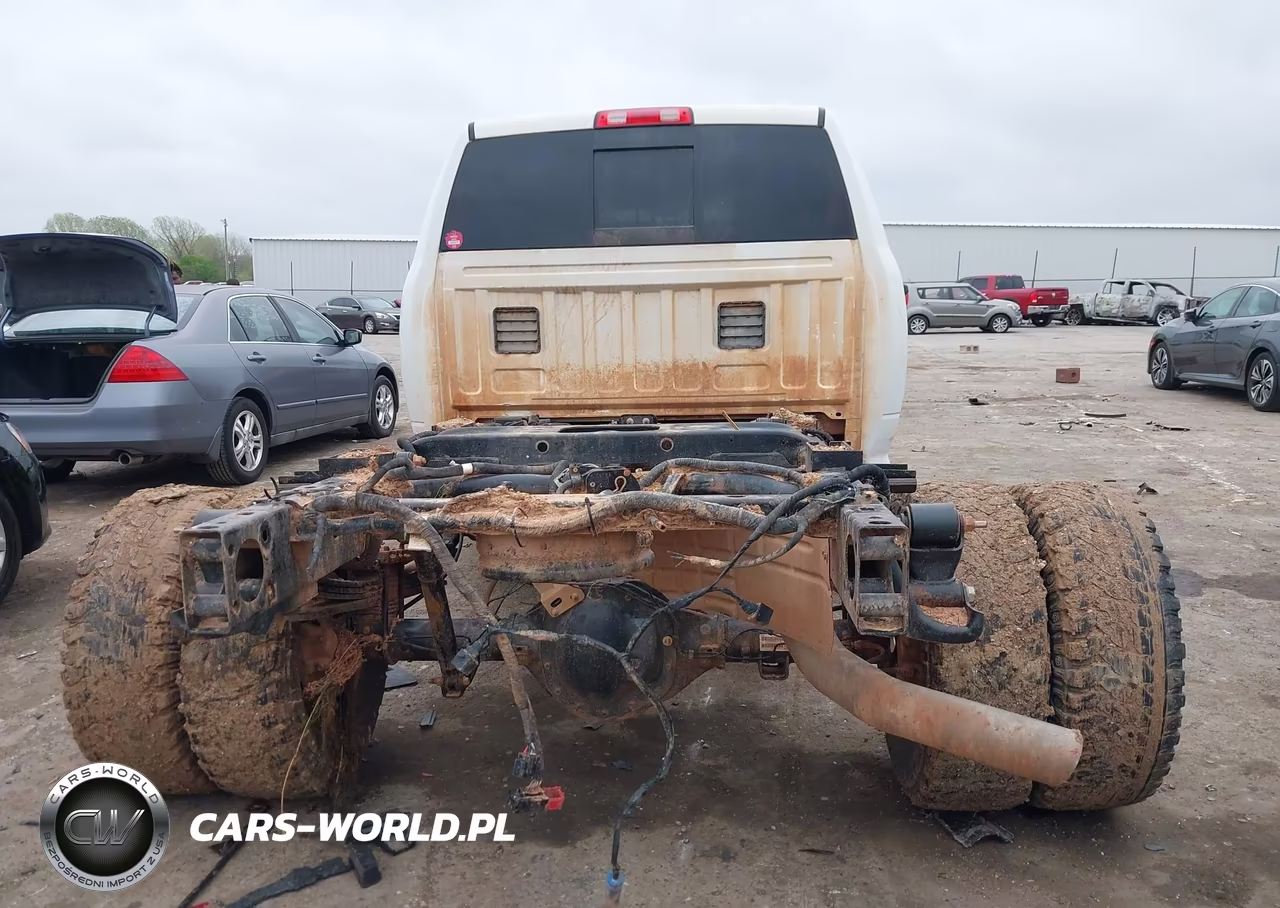 2019 Ram 3500 Tradesman VIN:3C63RRGL7KG715418 - 15