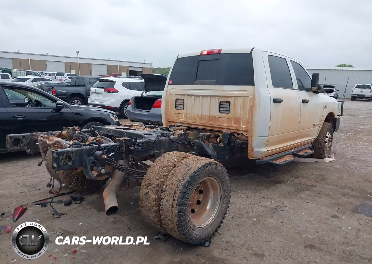 2019 Ram 3500 Tradesman VIN:3C63RRGL7KG715418 - 4