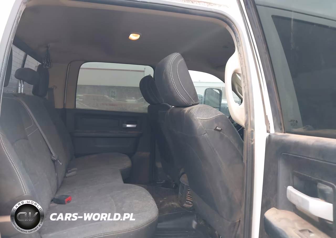 2019 Ram 3500 Tradesman VIN:3C63RRGL7KG715418 - 6