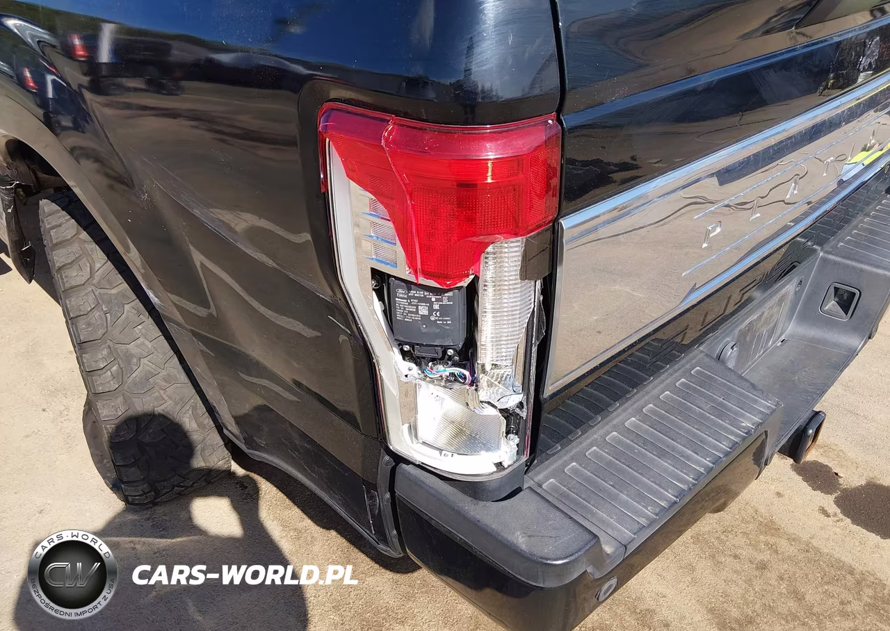 2018 Ford F-350 Platinum VIN:1FT8W3BT3JEC99708 - 17