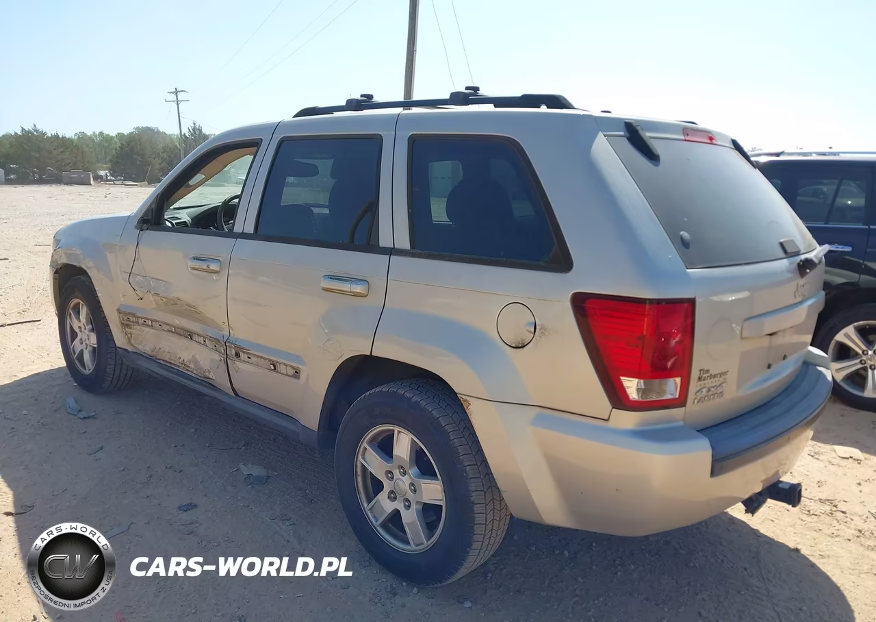2007 Jeep Grand Cherokee Laredo VIN:1J8GR48K87C618802 - 3