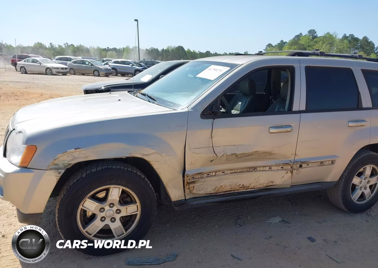 2007 Jeep Grand Cherokee Laredo VIN:1J8GR48K87C618802 - 6