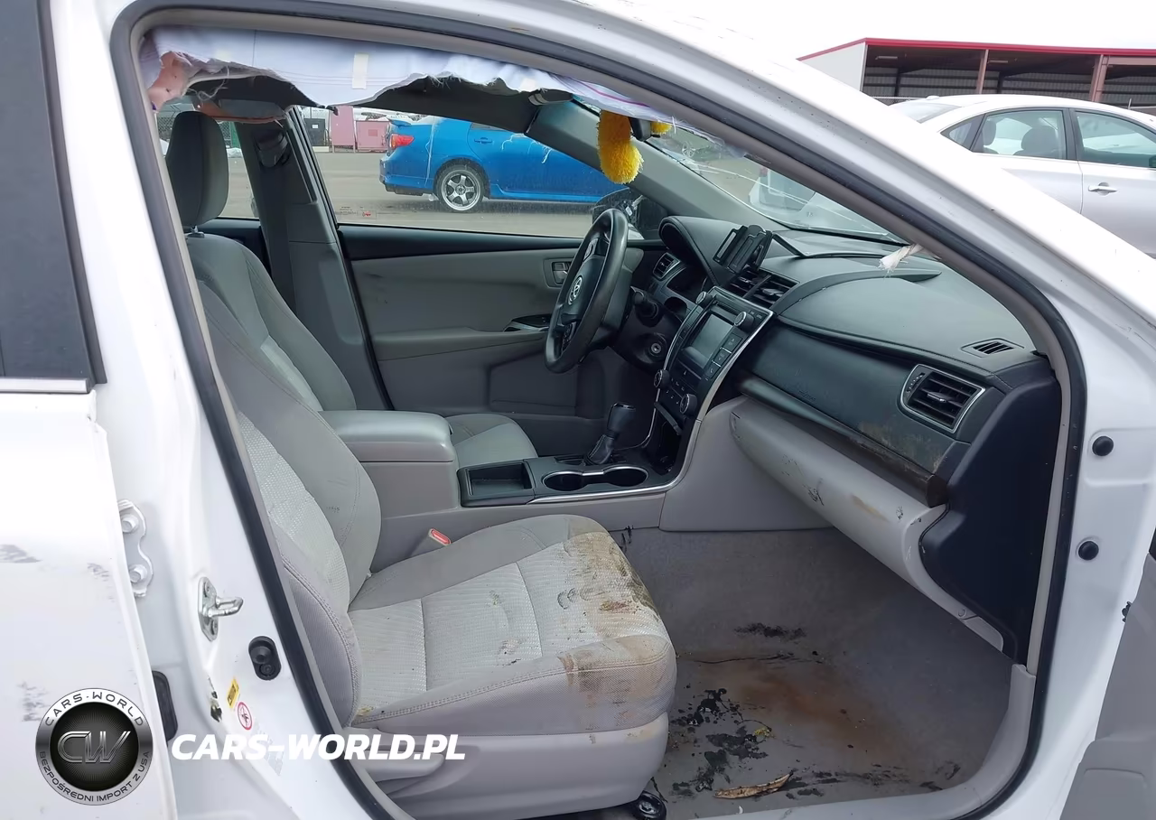 2016 Toyota Camry Le VIN:4T1BF1FK0GU560668 - 5