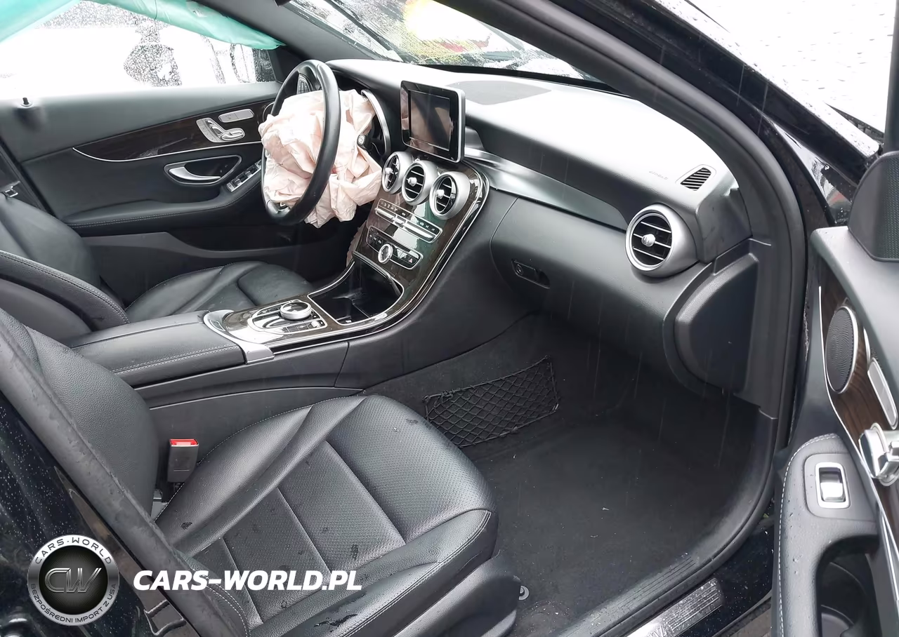 2018 Mercedes-Benz C 300 VIN:55SWF4JB8JU261457 - 5