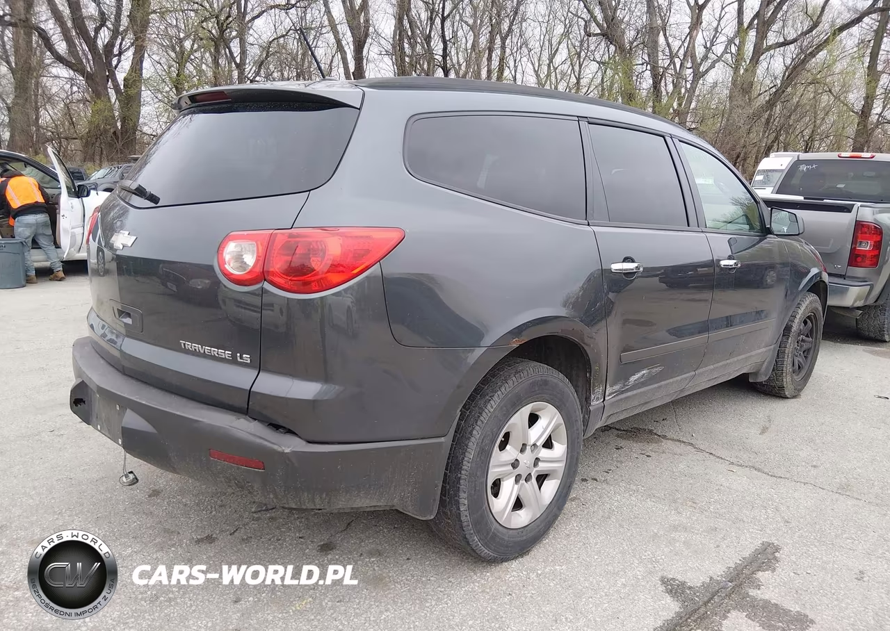 2011 Chevrolet Traverse Ls VIN:1GNKREED2BJ375464 - 4
