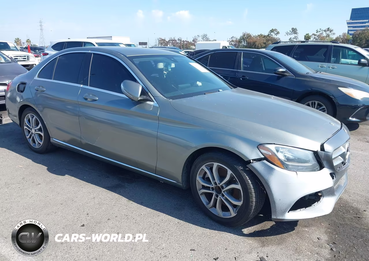 2015 Mercedes-Benz C 300 Luxury-Sport