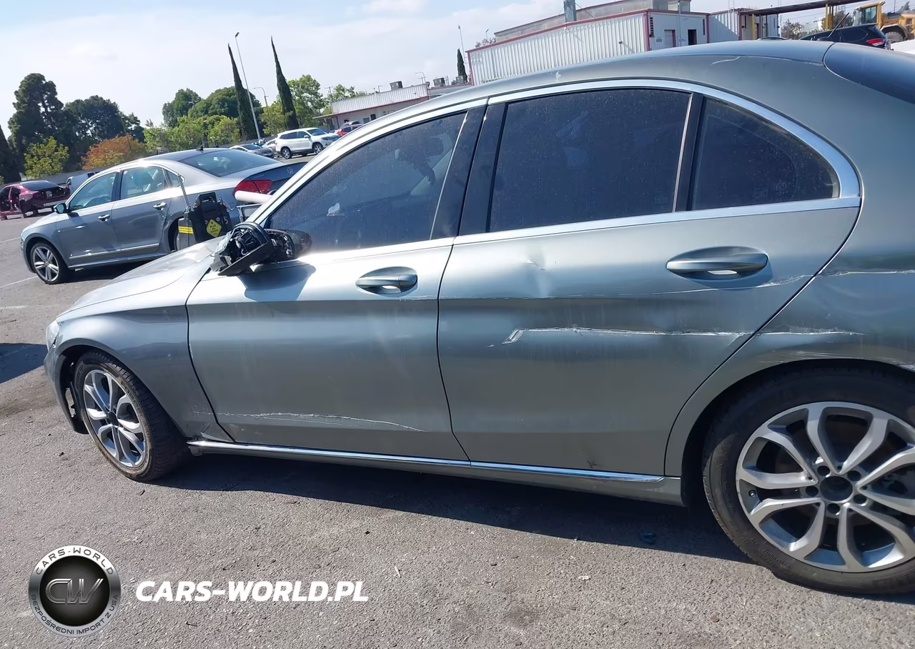 2015 Mercedes-Benz C 300 Luxury-Sport VIN:55SWF4JB2FU065165 - 14