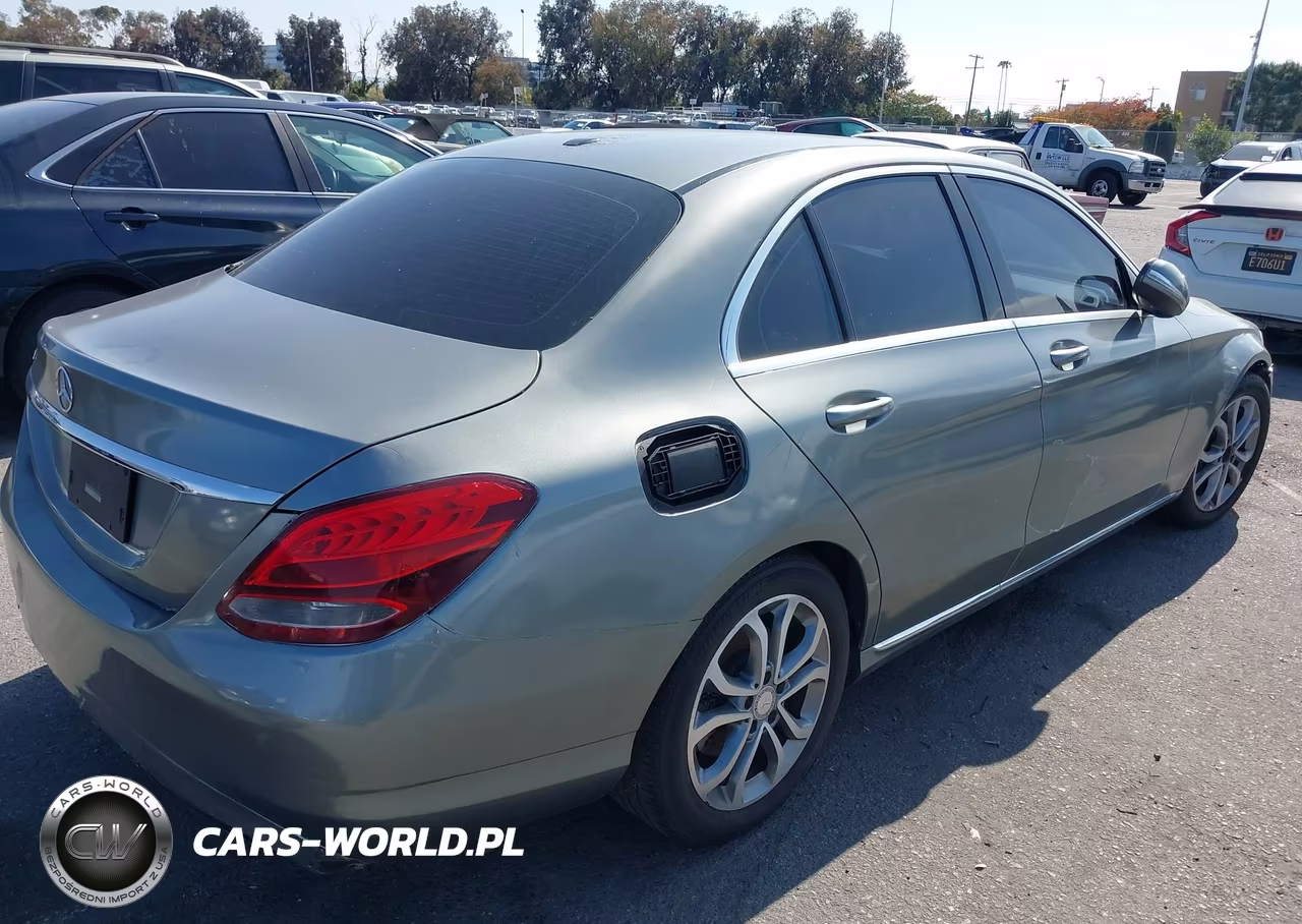 2015 Mercedes-Benz C 300 Luxury-Sport VIN:55SWF4JB2FU065165 - 4