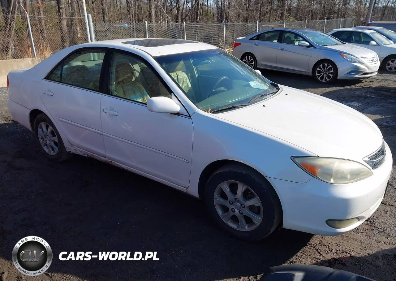 2004 Toyota Camry Le