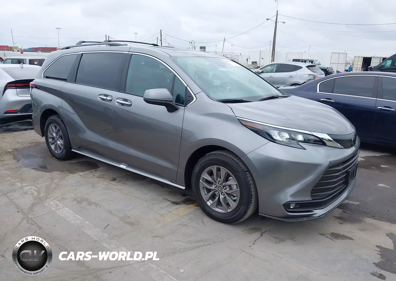 2026 Toyota Sienna Xle