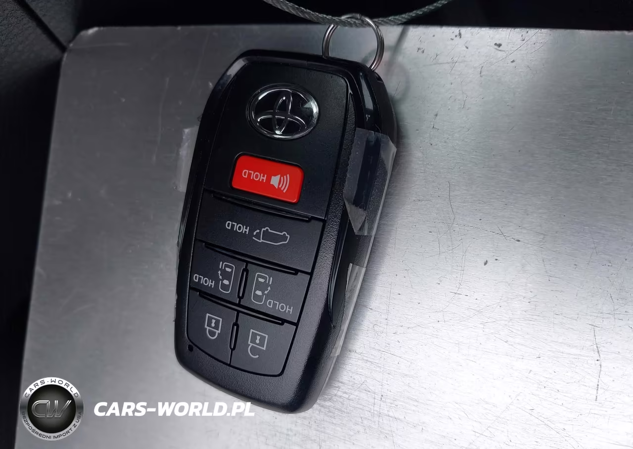 2026 Toyota Sienna Xle VIN:5TDYRKEC3TS299721 - 11