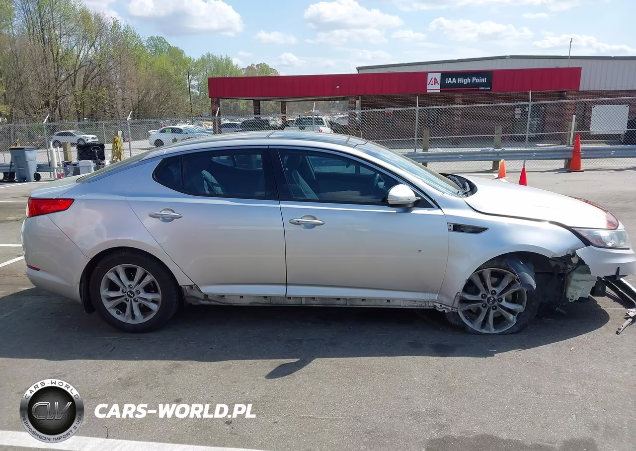 2011 Kia Optima Ex VIN:KNAGN4A75B5103744 - 13