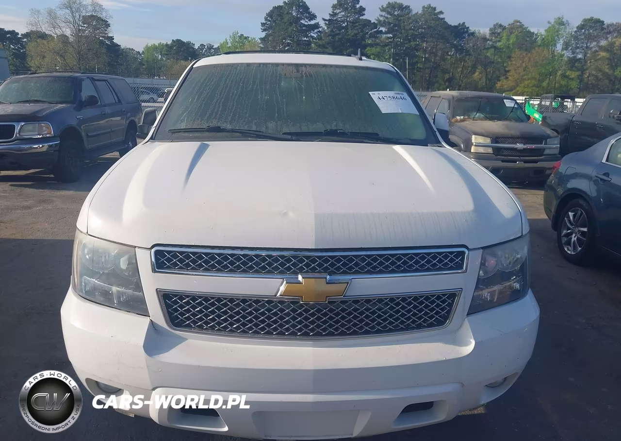 2012 Chevrolet Tahoe Lt VIN:1GNSCBE01CR132650 - 12