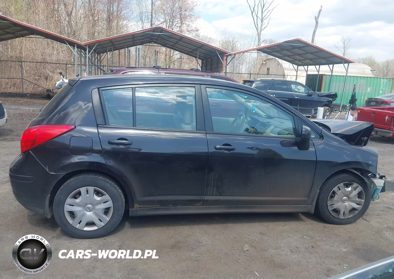 2010 Nissan Versa 1.8S VIN:3N1BC1CP4AL373841 - 14