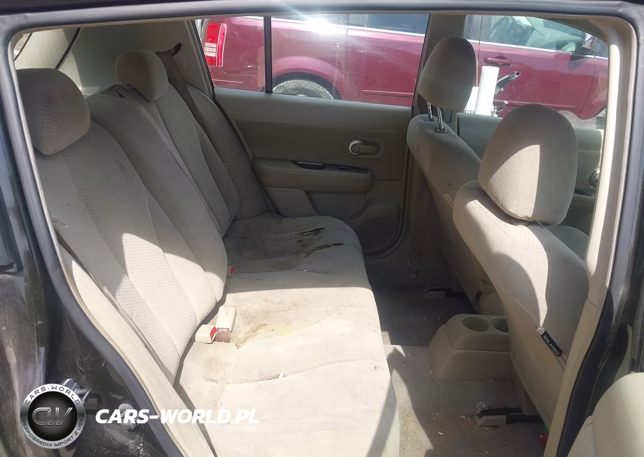 2010 Nissan Versa 1.8S VIN:3N1BC1CP4AL373841 - 8