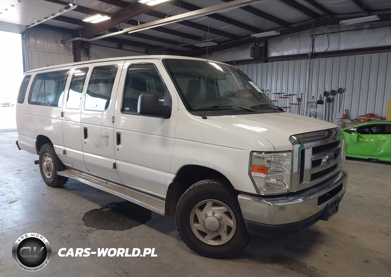 2009 Ford E-350 Super Duty Xlt