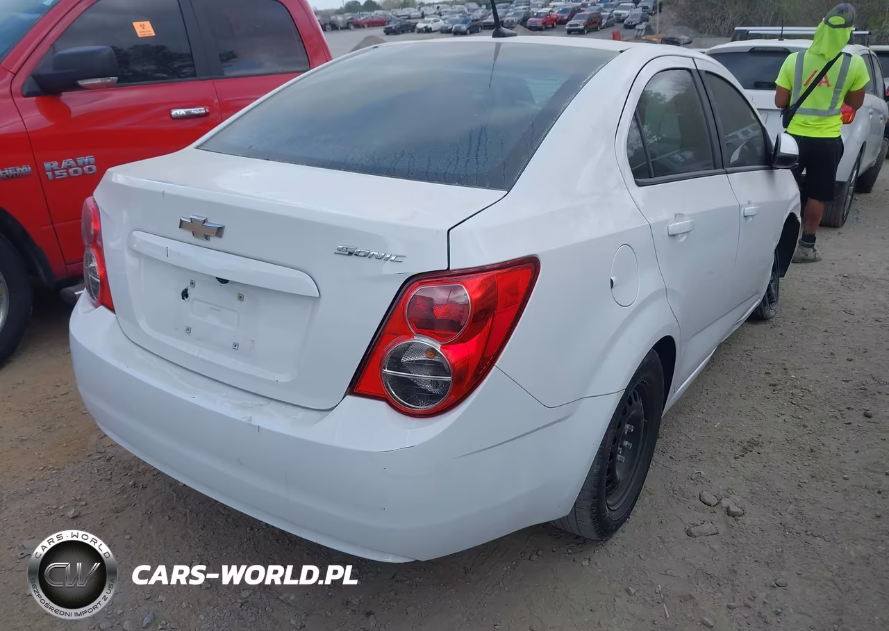 2014 Chevrolet Sonic Ls Manual VIN:1G1JB5SH0E4223971 - 4