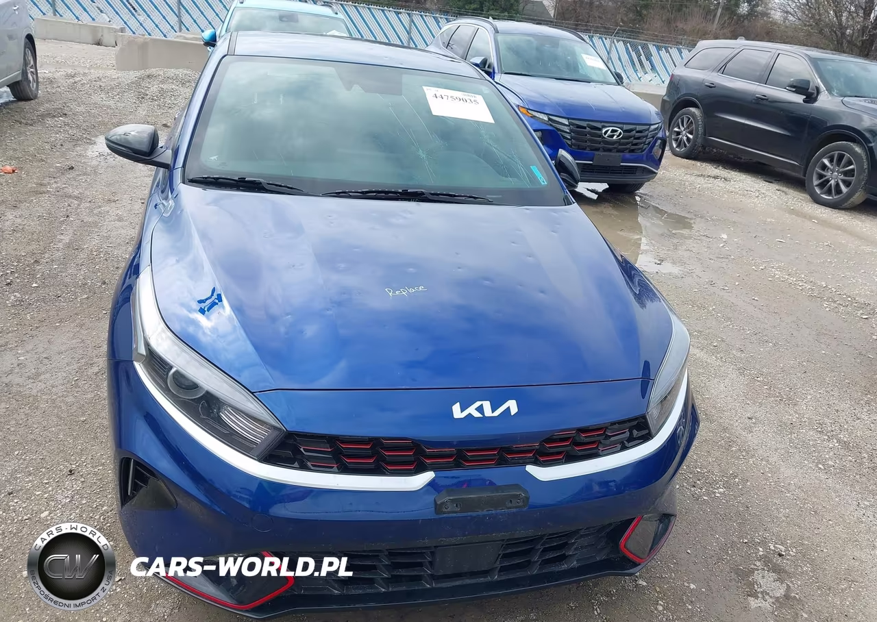 2024 Kia Forte Gt-Line VIN:3KPF54AD8RE830251 - 12