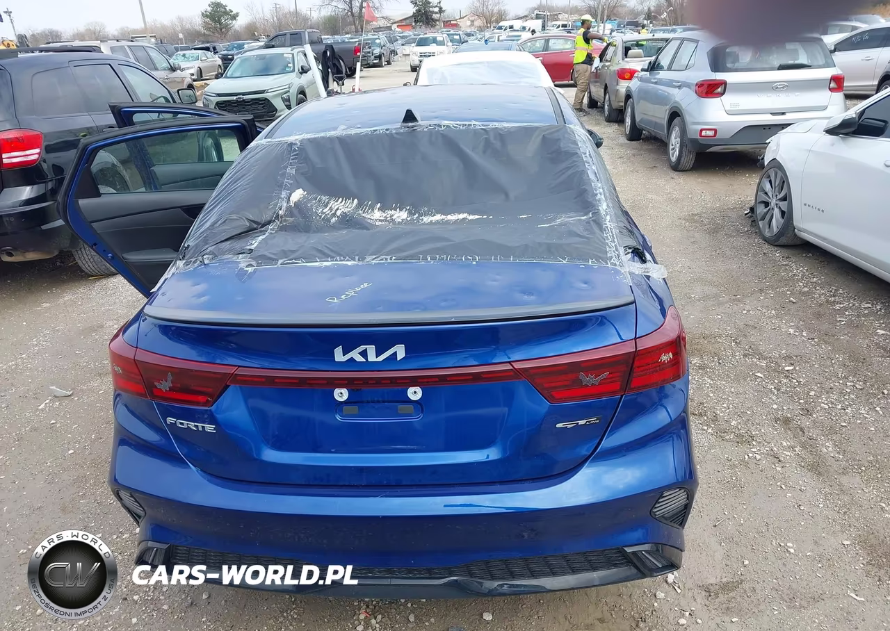 2024 Kia Forte Gt-Line VIN:3KPF54AD8RE830251 - 16