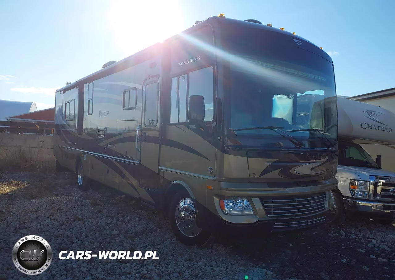 2012 Ford F53