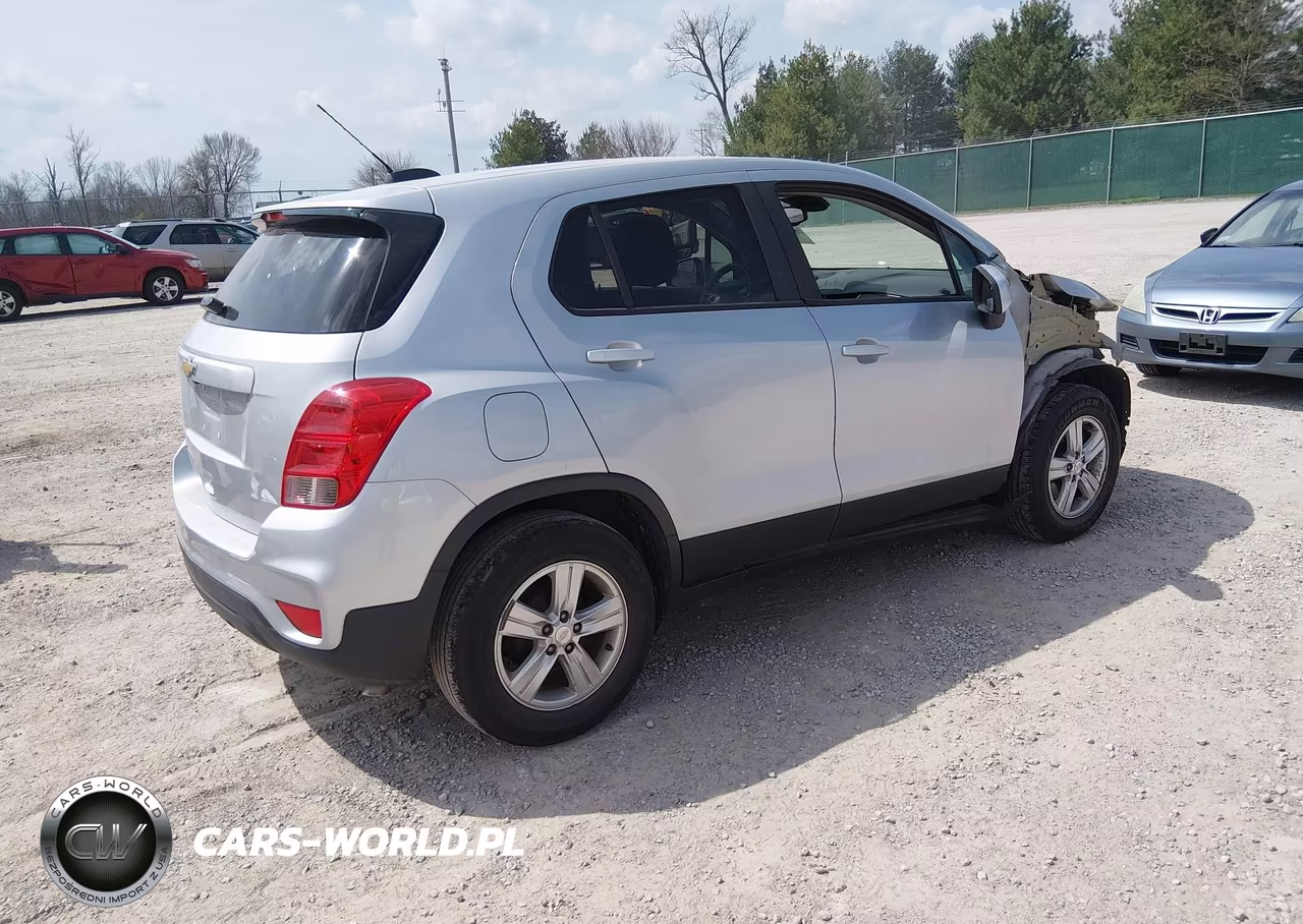 2019 Chevrolet Trax Ls VIN:3GNCJKSBXKL404019 - 4