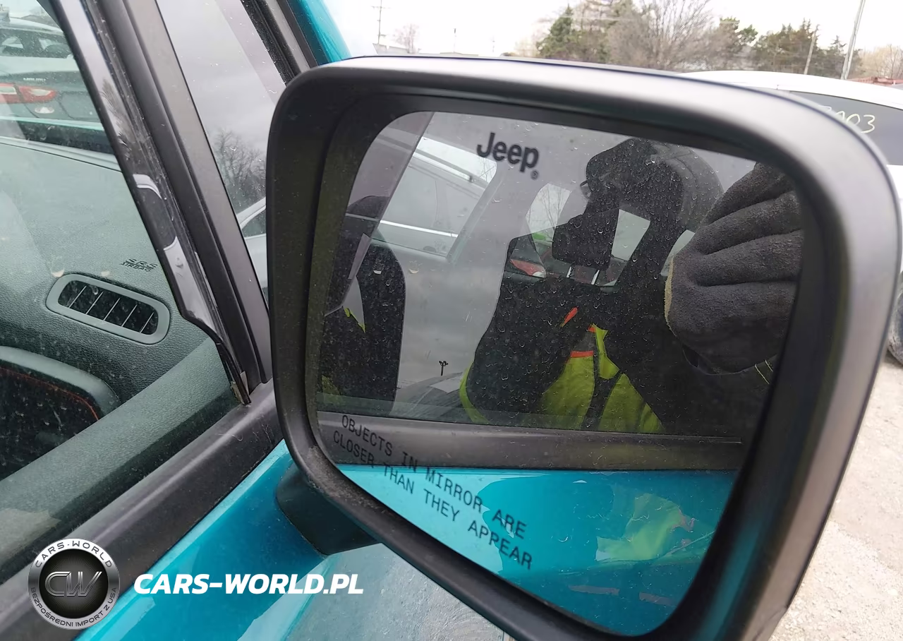 2019 Jeep Renegade Upland 4X4 VIN:ZACNJBAB6KPK68382 - 5