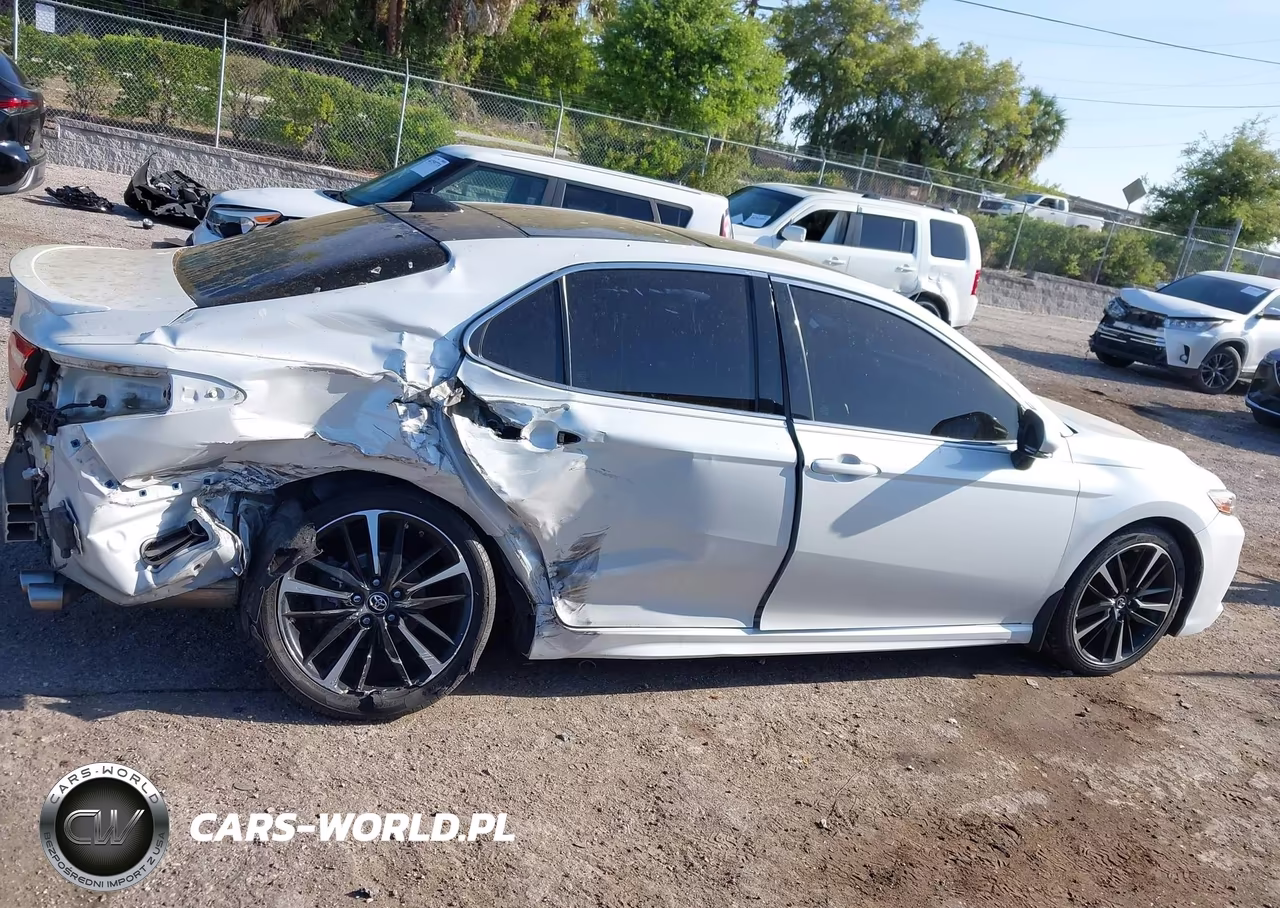 2019 Toyota Camry Xse VIN:4T1B61HK4KU845234 - 13