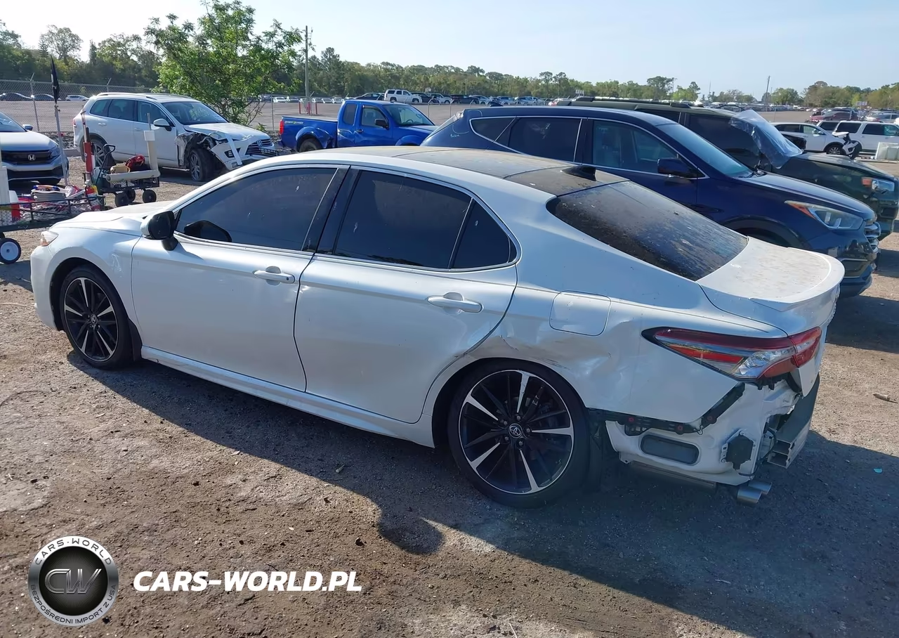 2019 Toyota Camry Xse VIN:4T1B61HK4KU845234 - 3