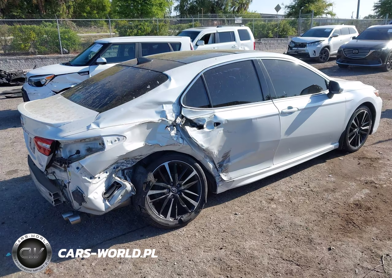 2019 Toyota Camry Xse VIN:4T1B61HK4KU845234 - 4