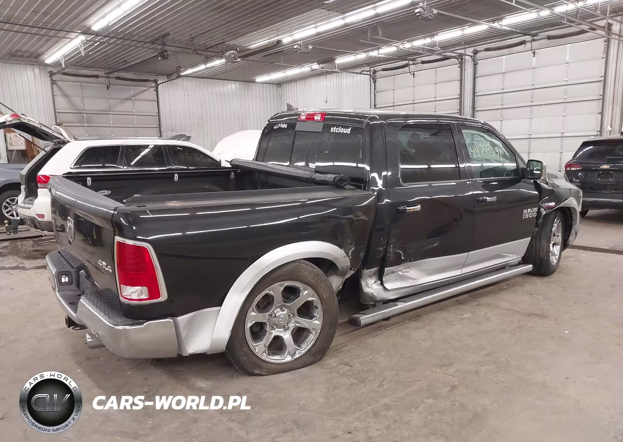 2016 Ram 1500 Laramie VIN:1C6RR7NT8GS248981 - 4