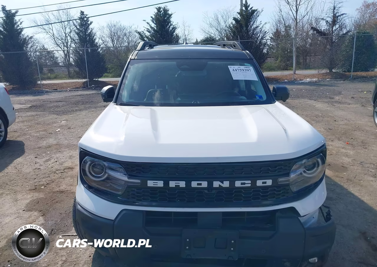 2025 Ford Bronco Sport Outer Banks VIN:3FMCR9CN0SRE02971 - 12