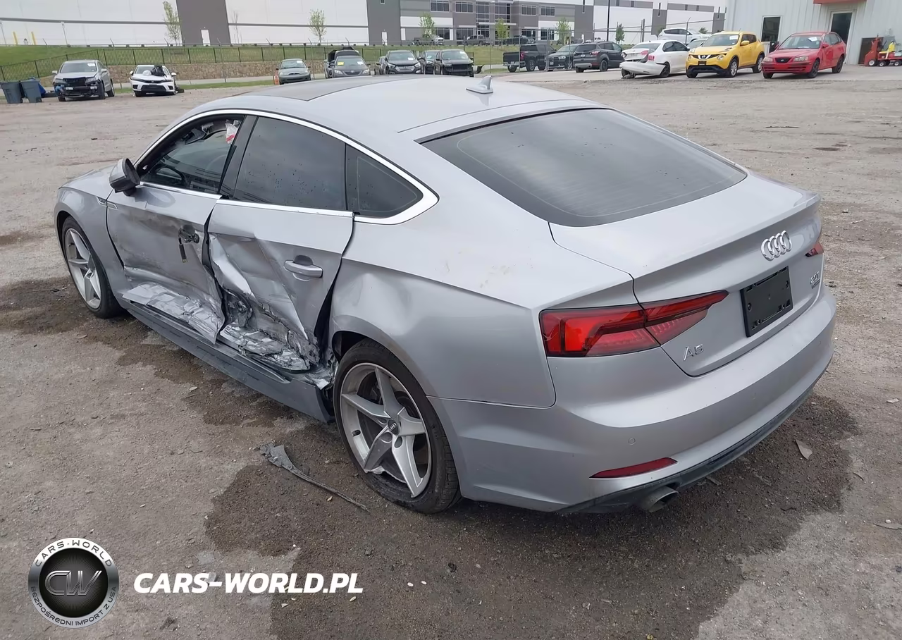 2018 Audi A5 2.0T Premium VIN:WAUFNCF53JA063053 - 3