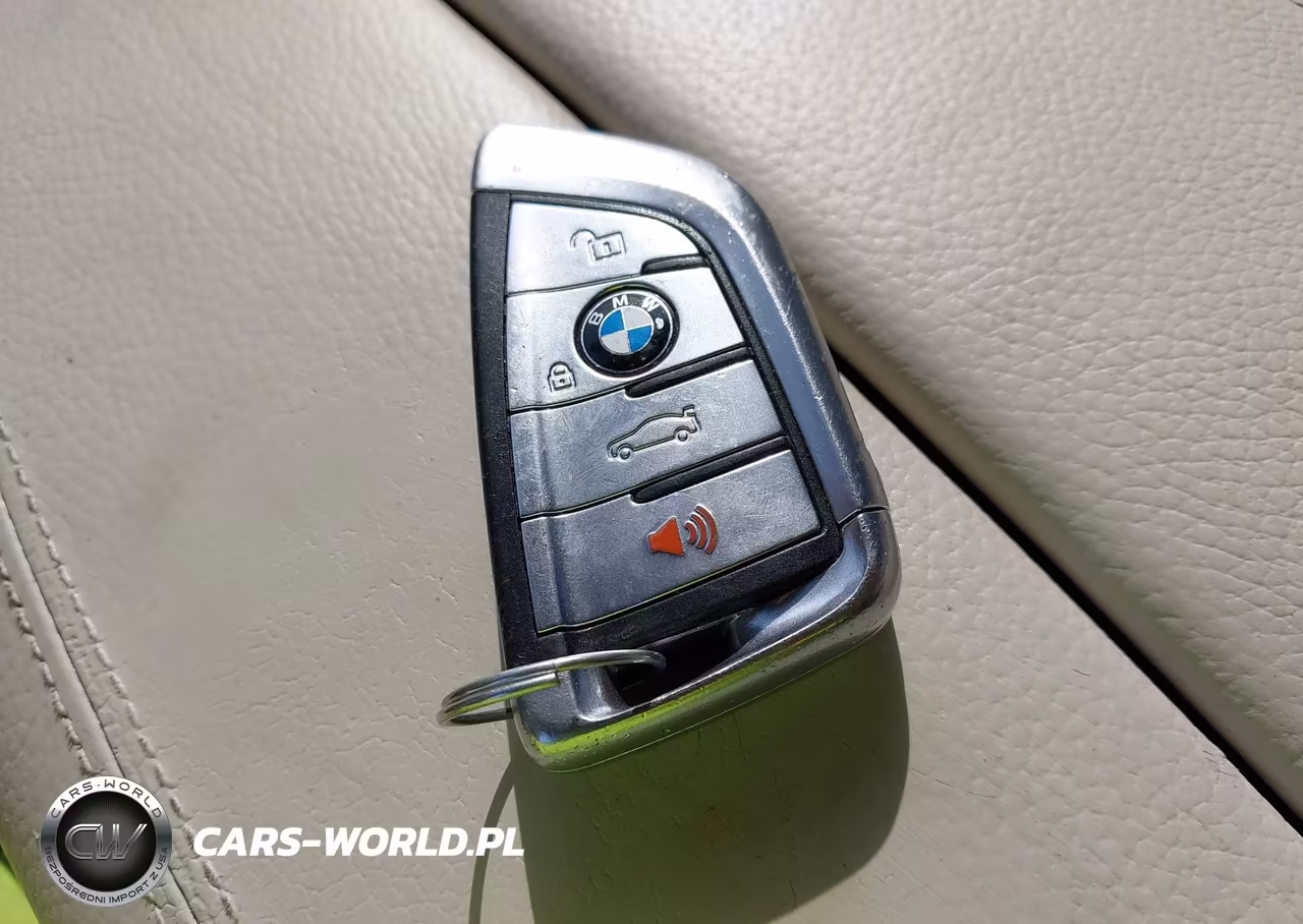 2018 BMW X5 xDrive35I VIN:5UXKR0C54JL073781 - 11