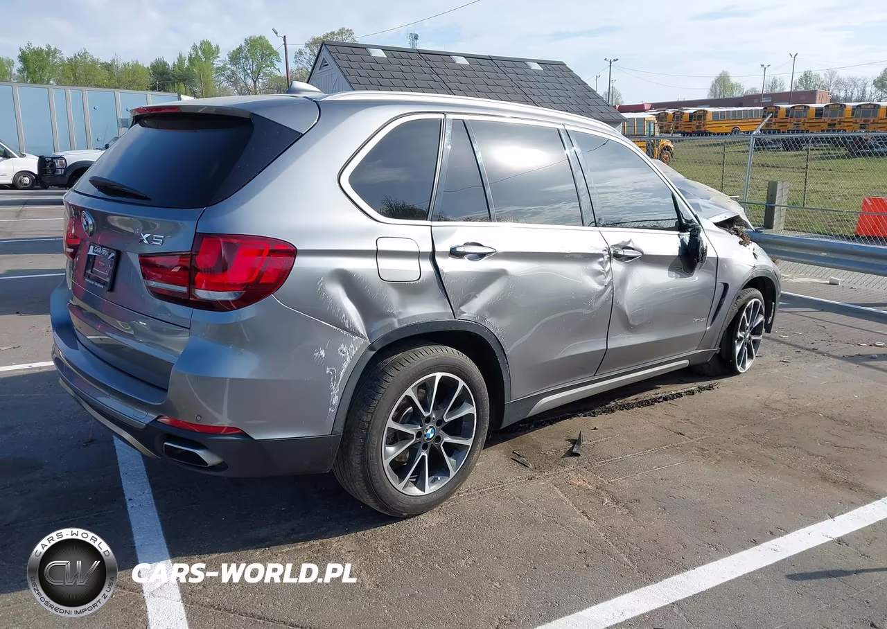 2018 BMW X5 xDrive35I VIN:5UXKR0C54JL073781 - 4