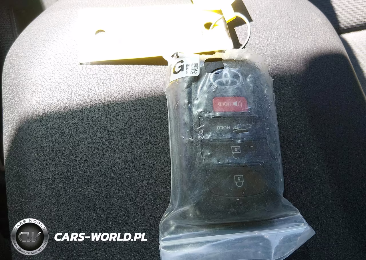 2026 Toyota Bz Xle VIN:JTMBDAFB6TJ017136 - 11