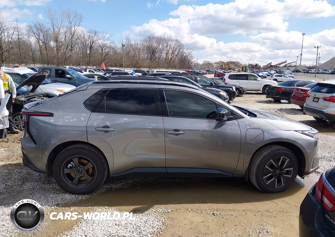 2026 Toyota Bz Xle VIN:JTMBDAFB6TJ017136 - 13