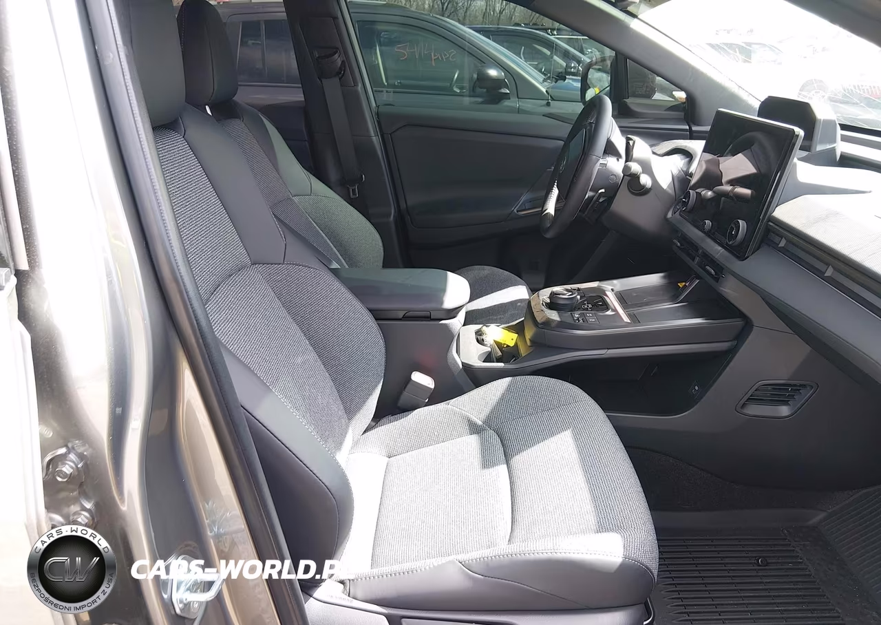 2026 Toyota Bz Xle VIN:JTMBDAFB6TJ017136 - 5