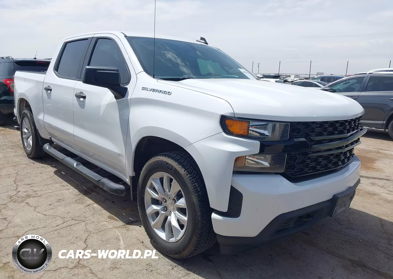 2021 Chevrolet Silverado 1500 2Wd Short Bed Custom – zdjęcie 1 z 17