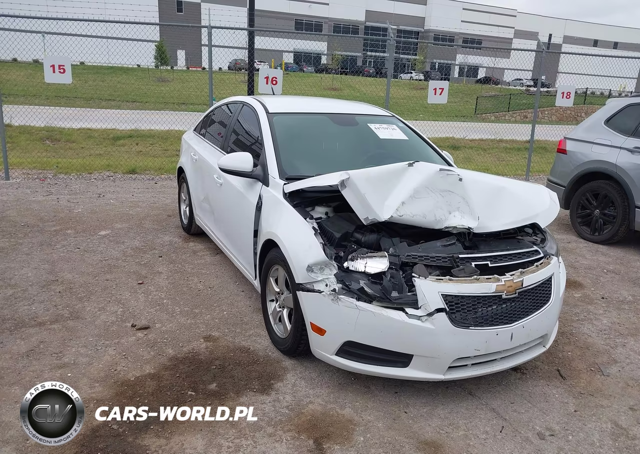 2013 Chevrolet Cruze 1Lt Auto – zdjęcie 1 z 16