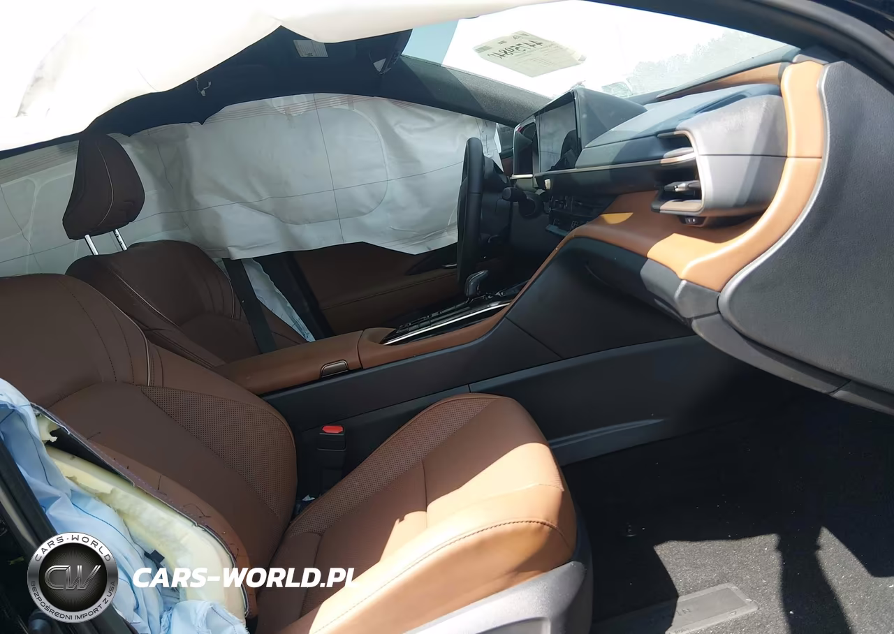 2025 Toyota Crown Signia Xle VIN:JTDACAAJ2S3032409 - 5