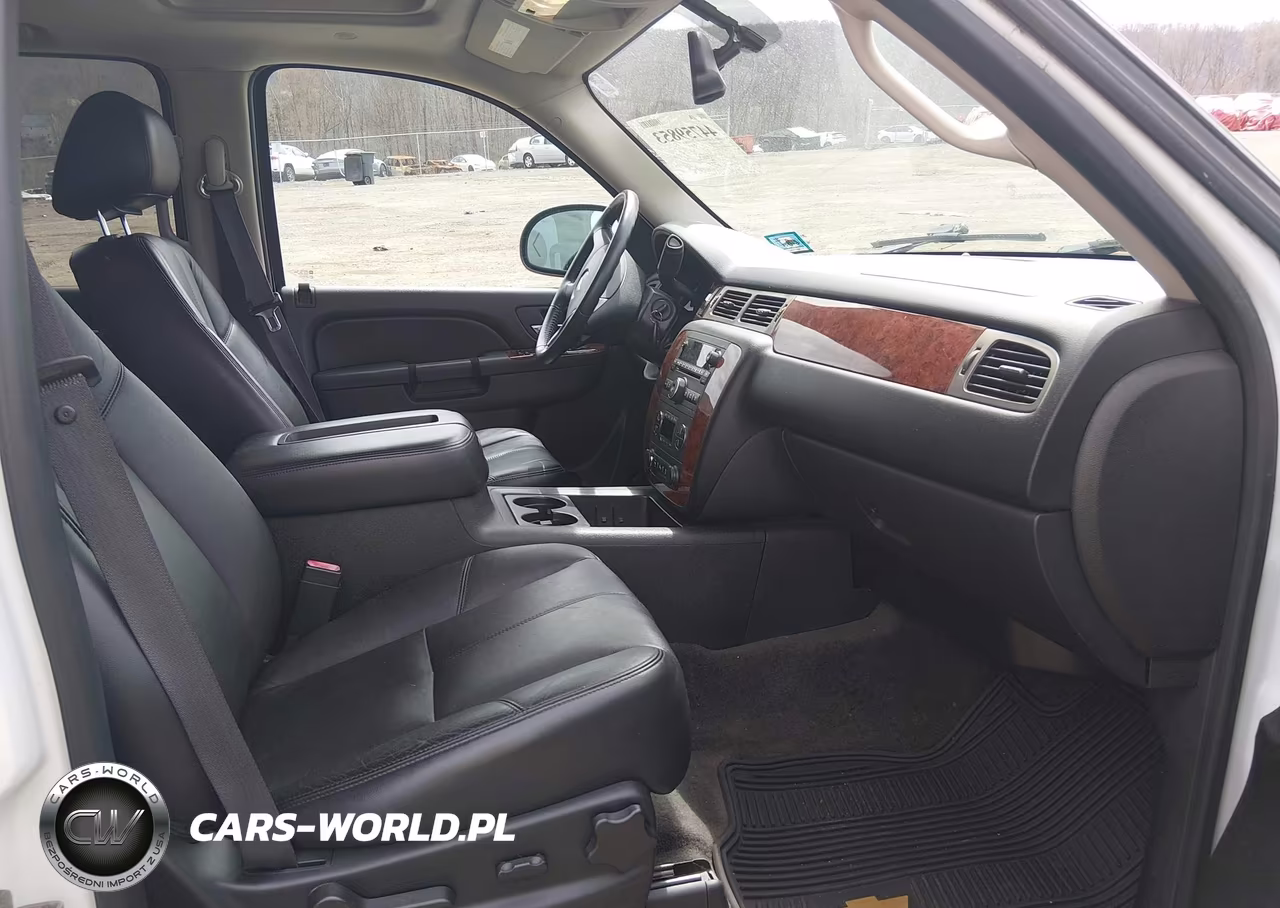 2012 Chevrolet Tahoe Lt VIN:1GNSKBE07CR238037 - 5