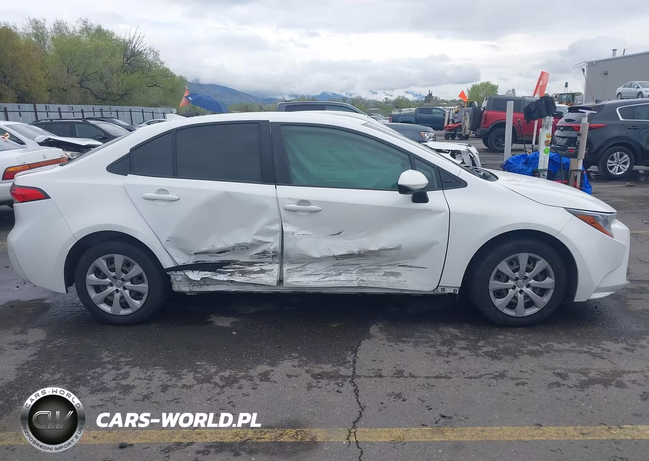 2021 Toyota Corolla Le VIN:JTDEPMAE6MJ174447 - 13