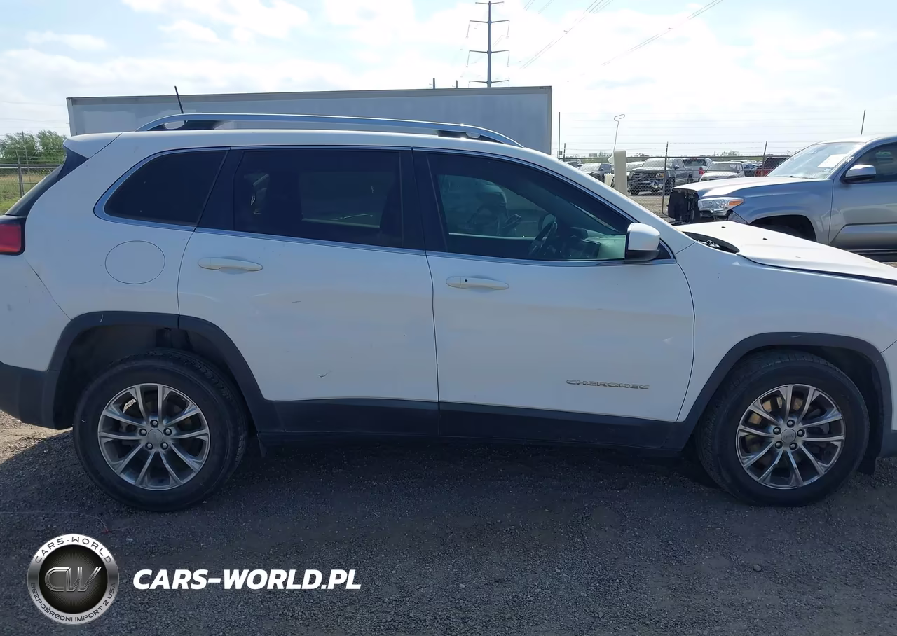 2019 Jeep Cherokee Latitude Plus Fwd VIN:1C4PJLLB0KD204397 - 13
