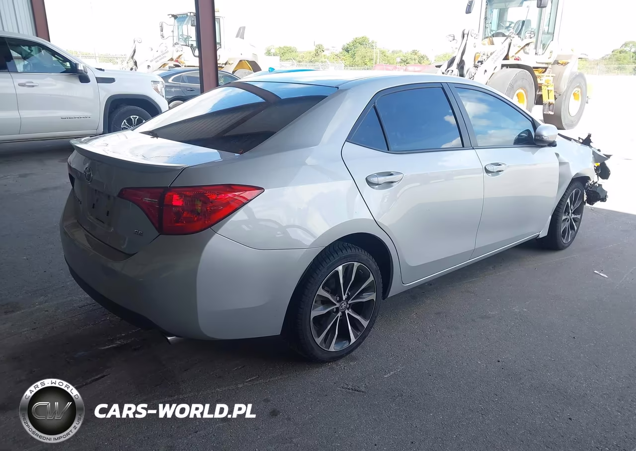 2019 Toyota Corolla Se VIN:2T1BURHE4KC207954 - 4