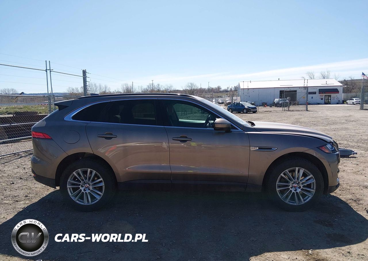 2017 Jaguar F-Pace 35T Prestige VIN:SADCK2BV4HA056884 - 13