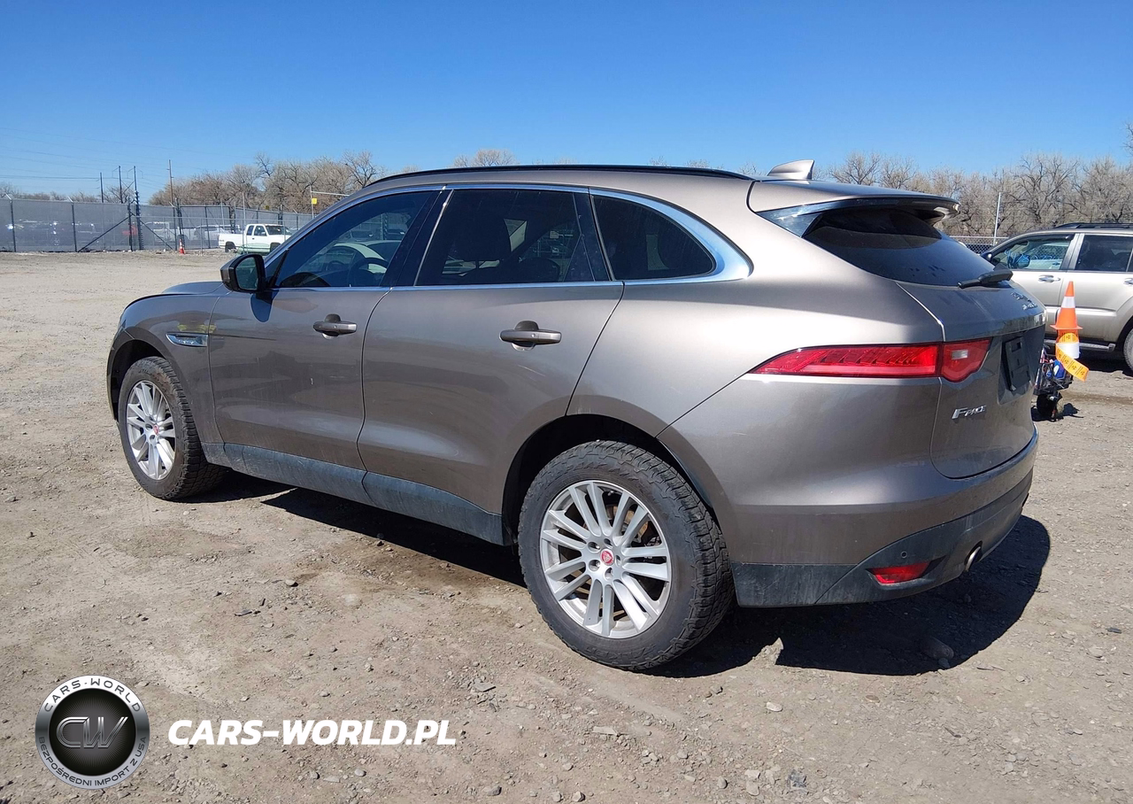 2017 Jaguar F-Pace 35T Prestige VIN:SADCK2BV4HA056884 - 3
