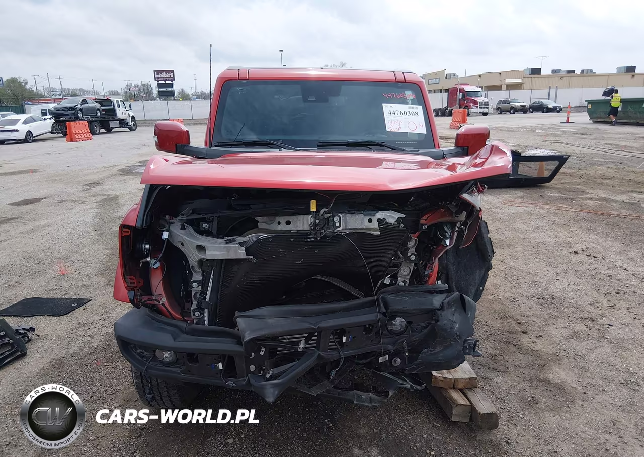 2024 Ford Bronco Outer Banks VIN:1FMDE8BH1RLB20210 - 13