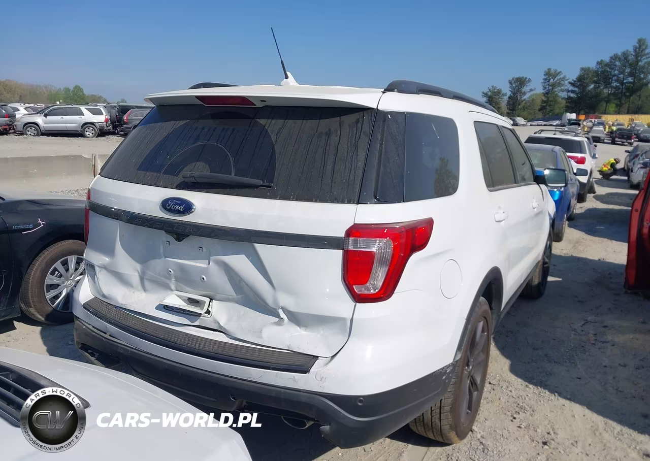 2019 Ford Explorer Xlt VIN:1FM5K7D87KGA82923 - 4