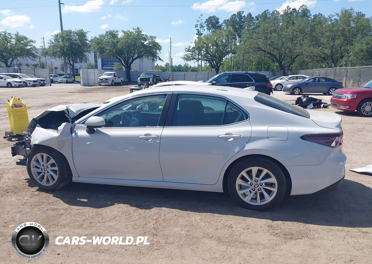 2023 Toyota Camry Le VIN:4T1C11AK2PU092372 - 14